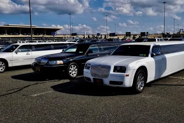 New York City Limo Transfer from JFK Airport - Image 2