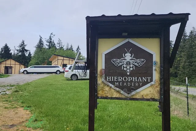 Whidbey Island Wine Tour 7 hr - Image 4