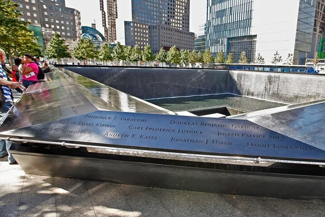 New York City Ground Zero Family Tour 2 hr - Image 5