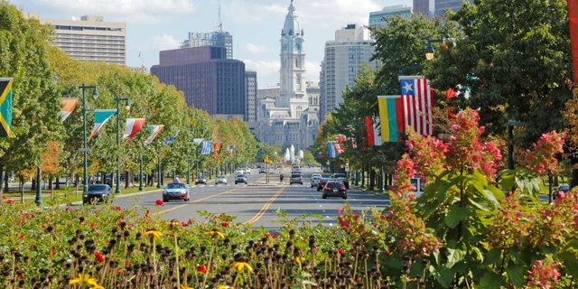 Philadelphia Private Driving Tour - Image 1