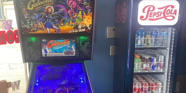 Long Beach Pinball Arcade Experience 3 hr - Image 1
