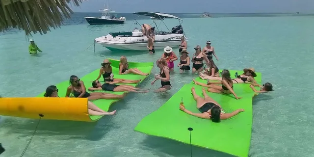 Key West Tiki Bar Party Boat & Sandbar - 2 hr - Image 4