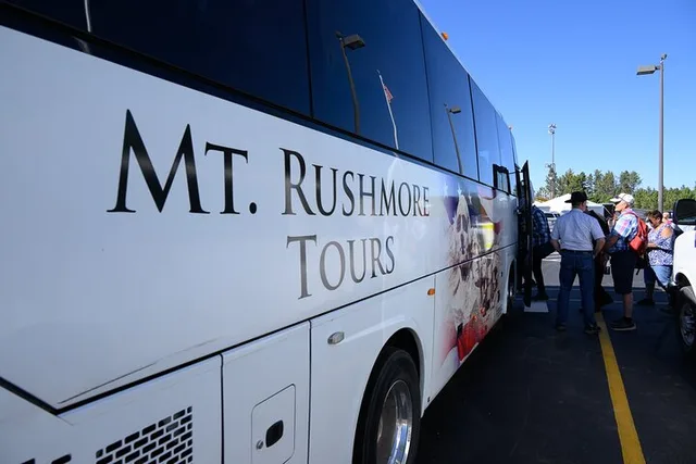Rapid City Mount Rushmore and Black Hills Bus Tour - Image 3