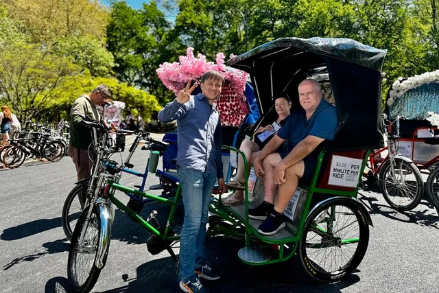 New York Central Park Pedicab Tour - Image 2