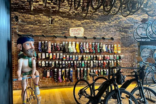 Portland Foodie Field Trip by Bike and E-bike - Image 6