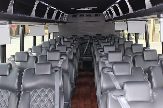 Washington DC Private Bus Tour - Image 3