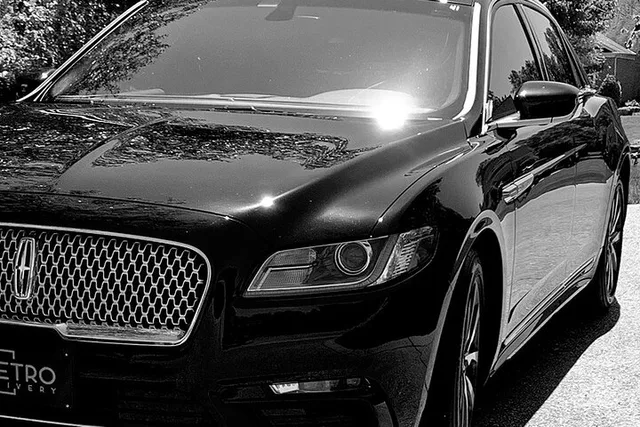 Nashville Private Car Airport Transfer - Image 2