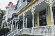 Savannah Private Tour of Historic Districts and Bonaventure thumbnail 3