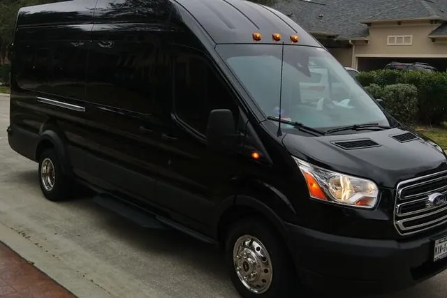 Galveston to Houston Airport Shuttle - Image 3
