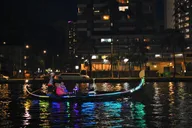 Waikiki Gondola Cruise with Lei and Drinks 1 hr thumbnail 2
