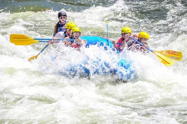 Glenwood Springs Shoshone Rafting Adventure - Image 4