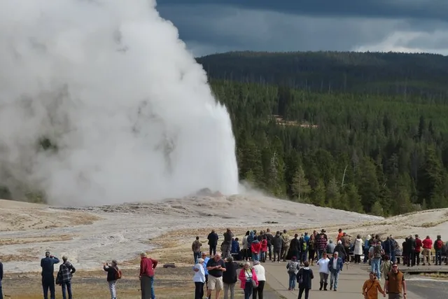 West Yellowstone Van Tour: Grand Prismatic & Old Faithful - Image 3