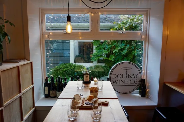 Eastsound Wine Tasting Experience - Image 3