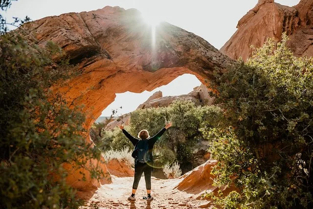 Zion Babylon Arch Hike and Desert Wildlife Adventure - Image 1