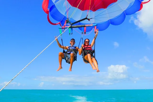Key West Parasailing at Smathers Beach 60 min - Image 3