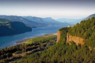 Portland Columbia River Gorge & Waterfalls Tour