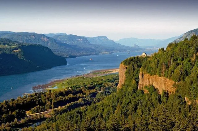 Portland Columbia River Gorge & Waterfalls Tour - Image 1
