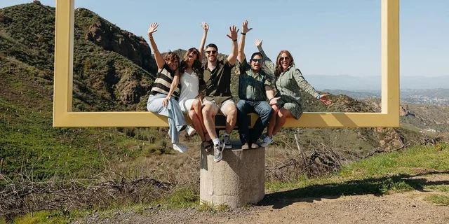 Malibu Vintage VW Bus Vineyard Tour - Image 3