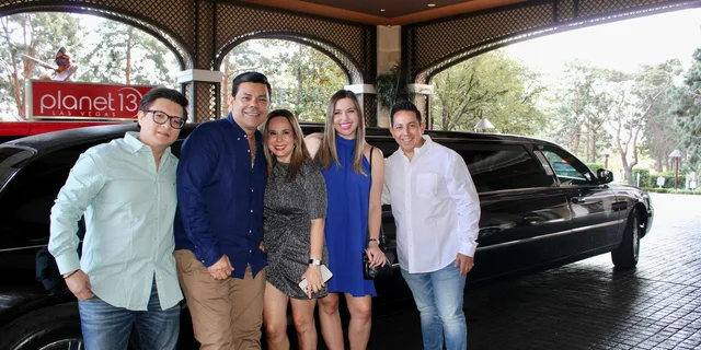 Las Vegas Limo Tour with Champagne 2.5hr - Image 3