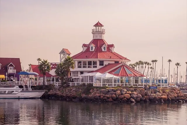 Los Angeles and Shoreline Village Tour - Image 2