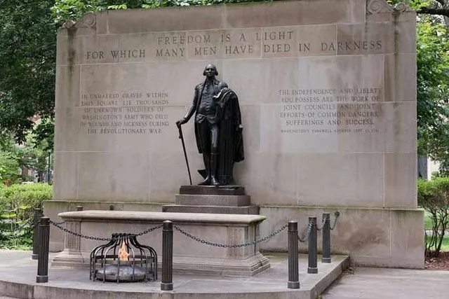 Philadelphia Historical Tour in Center City East - Image 3