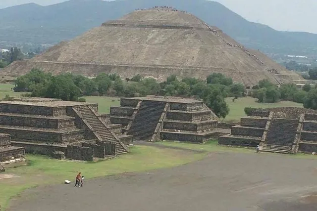 Mexico City Teotihuacan and Centro Historico Tour - Image 3