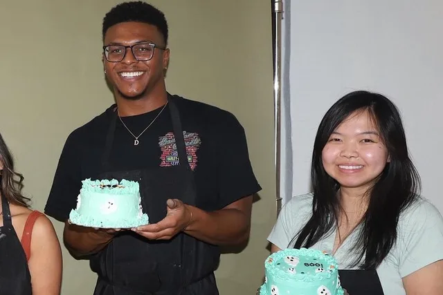 Houston Cake Decorating Workshop - Image 6
