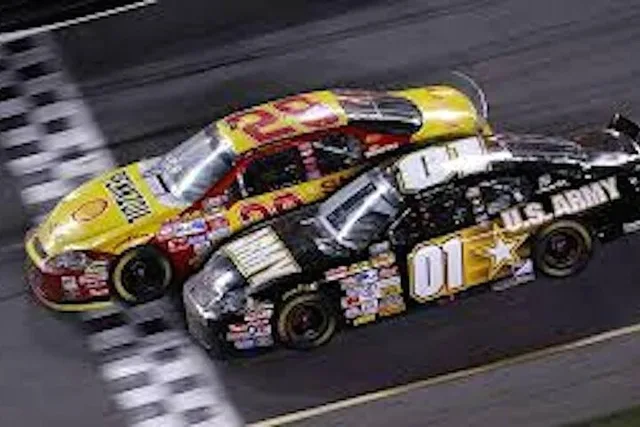 Daytona NASCAR Daytona 500 with Transportation - Image 4