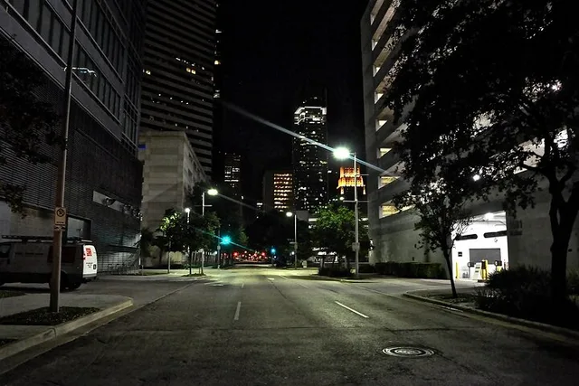 Houston Ghost Tour and Historic Pub Crawl - Image 4