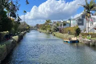 Venice Beach Walking Food Tour thumbnail 4