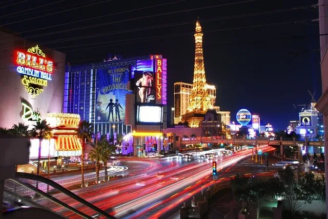 San Francisco to Las Vegas and Grand Canyon Tour - Image 4