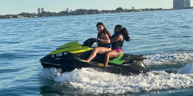 Miami Jet Ski Rental with Boat Ride - Image 3