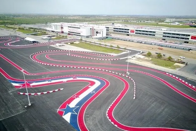 Austin F1 Helicopter Tour 60 min - Image 2