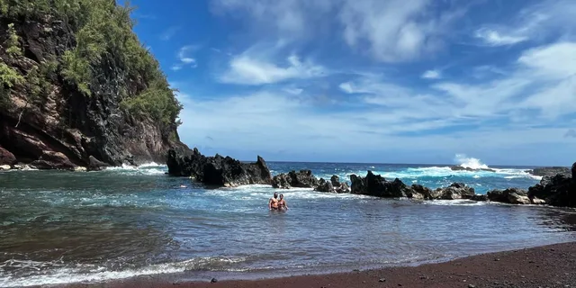Maui Road to Hana Private Convertible Tour - Image 6