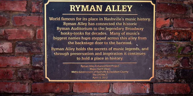 Nashville Walking Tour of Music History - Image 3