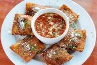 St. Louis Sights and Bites Private Tour thumbnail 4