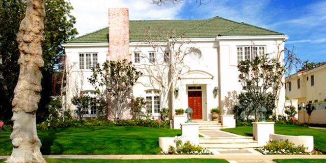 Los Angeles Private Tour of Highlights and Celebrity Homes - Image 6