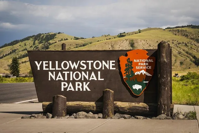 Yellowstone Old Faithful Audio Walking Tour - Image 5