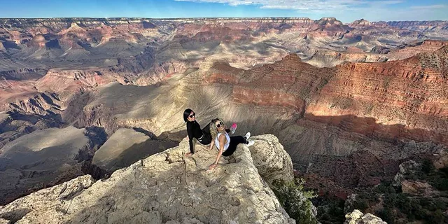 Las Vegas Grand Canyon and Antelope 7-Day Tour - Image 6