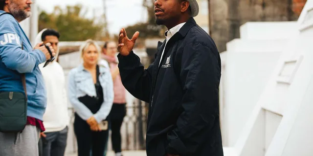 New Orleans Walking Tour Inside St. Louis Cemetery No. 1 - Image 5