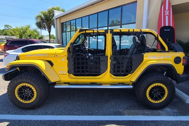 Orange Beach Convertible Jeep Rental - Image 3