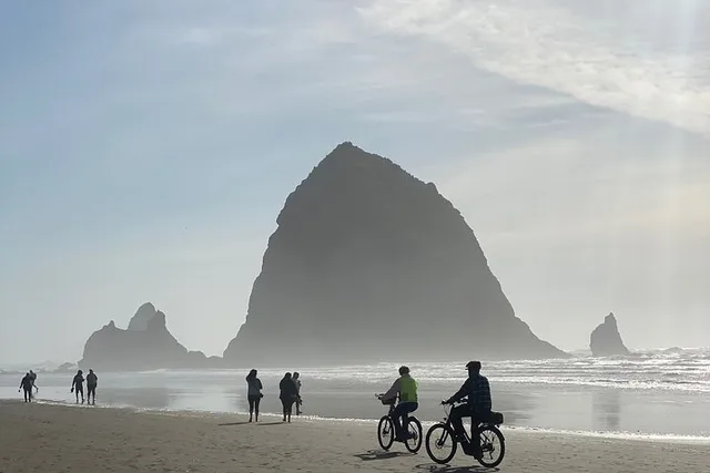 Cannon Beach Hiking Tour on the Oregon Coast - Image 2