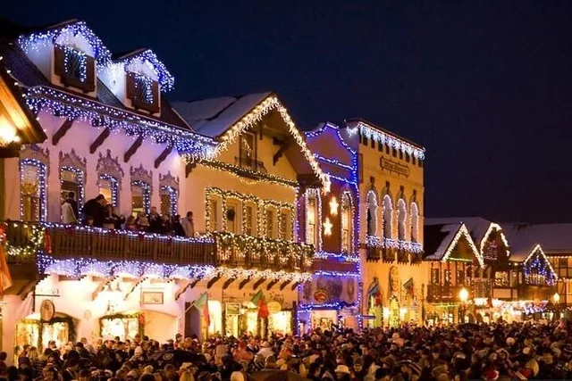 Leavenworth Village of Lights Festival - Image 2