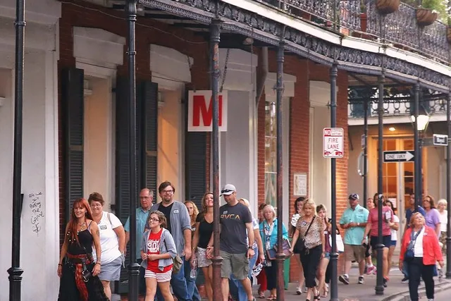 New Orleans Haunted Pub Crawl - Image 4