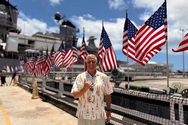 Pearl Harbor WWII History Tour with Historian - Image 2