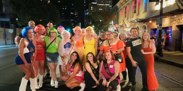 Austin Bar & Club Crawl - Image 4