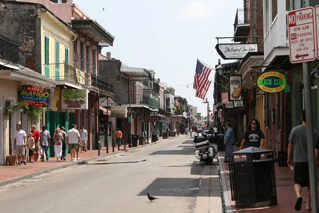 New Orleans Walking Tour with Licensed Guide - Image 3