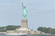 New York City Bus and Boat Tour thumbnail 1