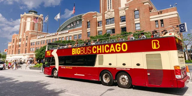 Chicago Hop-On Hop-Off Open-Top Bus Tour - Image 6