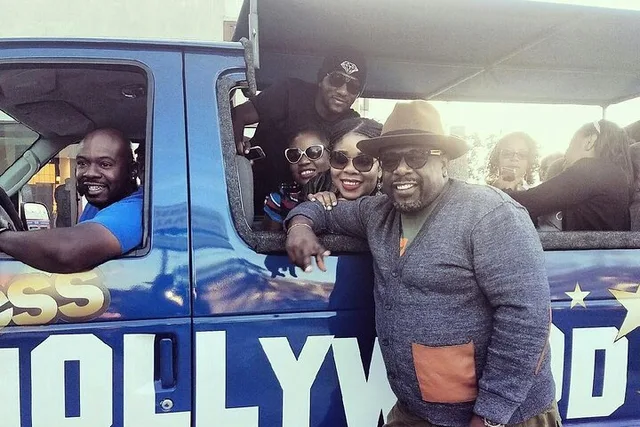 Los Angeles Hollywood & Beverly Hills Celebrity Homes Bus Tour - Image 4